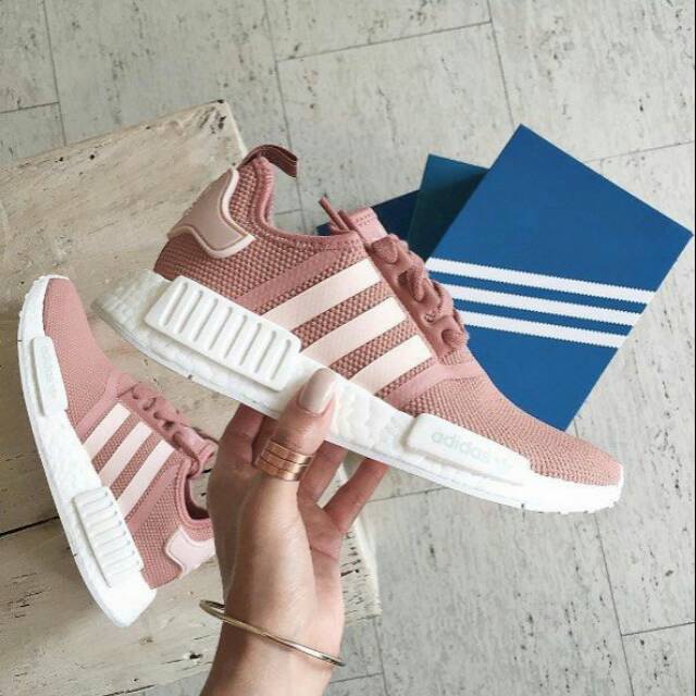 adidas nmd r1 runner salmon