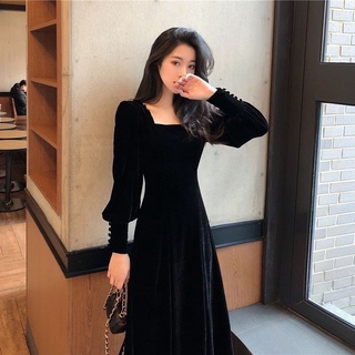 👗S-2XL ฤดูใบไม้ร่วงและฤดูหนาวชุดเดรสสีดำคอเหลี่ยมแขนยาวสไตล์เฮปเบิร์นเวอร์ชั่นเกาหลีคลุมท้องและโชว์กระโปรงยาวปานกลางบาง