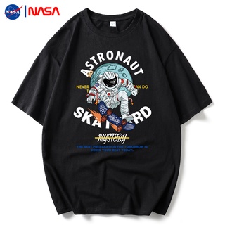 เสื้อยืดแขนสั้นลําลอง คอกลม ผ้าฝ้าย พิมพ์ลายนักบินอวกาศ NASA แฟชั่นสําหรับผู้ชาย