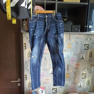 Dsquared2 2020 (เอว 30 พร้อมส่ง) กางเกงยีนส์สกินนี่ขาดๆ คอลเลกชันเดนิมของกางเกงยีนส์ Dsquared2 จุดสี ขาดเข่า