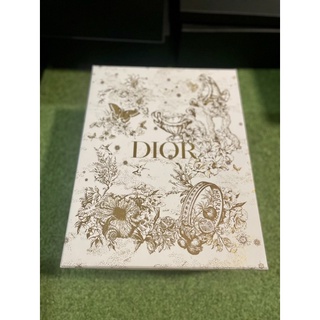 กล่องใหญ่ ลิมิเตด dior