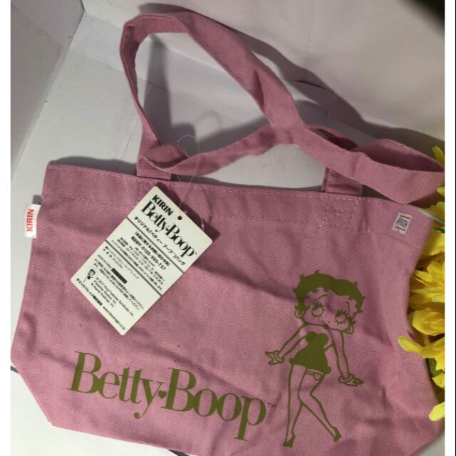 กระเป๋าสะพายข้าง Betty Boop