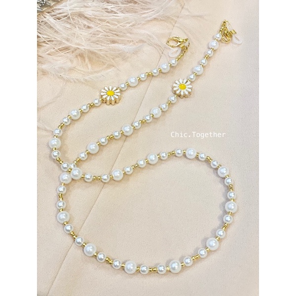 NEW ARRIVAL   สายคล้องแมส/แว่นตา รุ่นลูกปัดมุก + เดซี่ทอง หรือลูกปัดดอกไม้รุ้ง งานน่ารัก ขายดีมากๆค่ะ