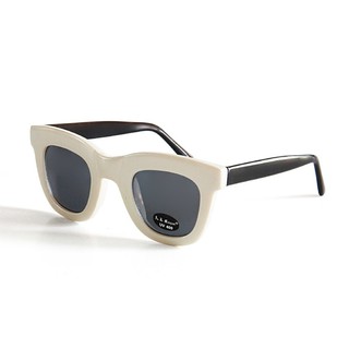 AJ Morgan Outerlimit Sunglasses White, Black Lens แว่นกันแดด สีขาวเลนส์ดำ