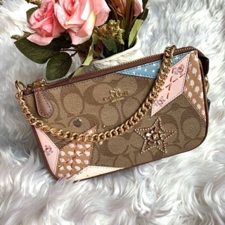 LARGE WRISTLET 19 IN SIGNATURE CANVAS WITH STAR PATCHWORK (COACH F57268) KHAKI MULTI/LIGHT GOLD