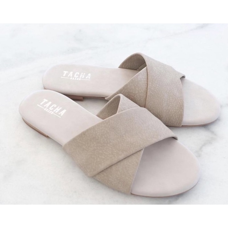 รองเท้า แบรนด์ Tacha Brand