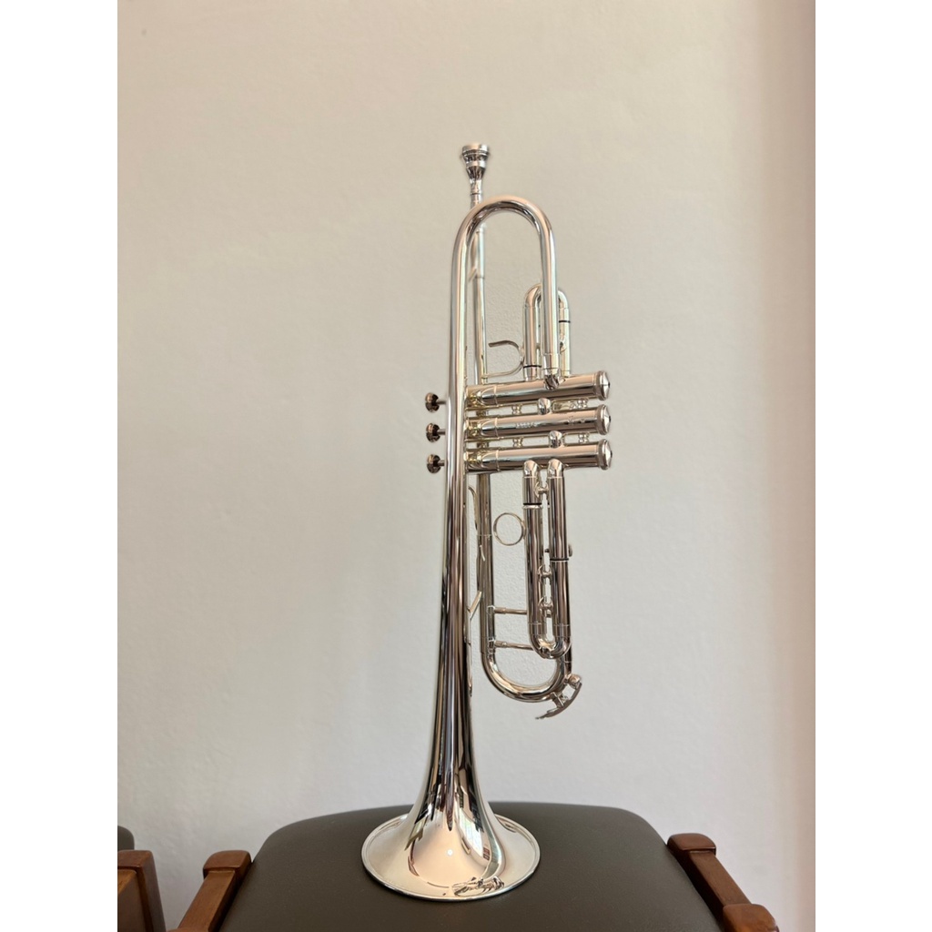 LUCKY Music ทรัมเป็ต มาร์ชชิ่ง Marching Trumpet ยี่ห้อ KING-1117 (Made in USA) พร้อมเคสแข็ง