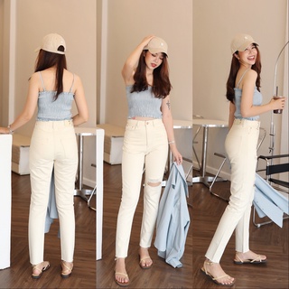 #พร้อมส่ง No.7 N215 HIGH RISE SLIM BOYFRIEND JEANS WITH RIPS IN LIGHT CREAM