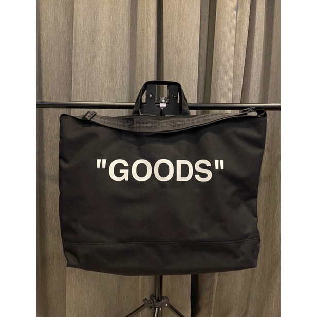 กระเป๋าผ้า Quote Tote Bag ของ Off-White
