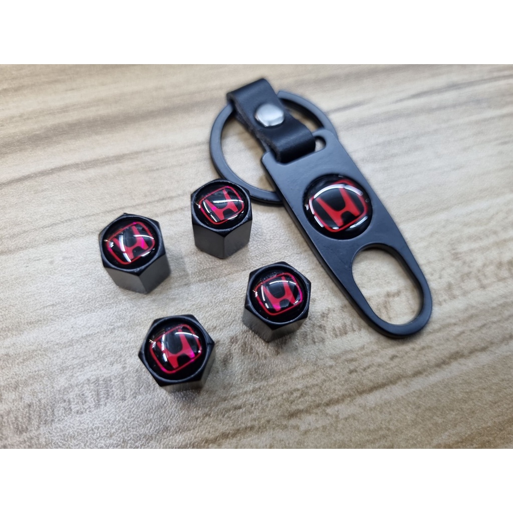 ราคาต่อ 4 ชิ้น พวงกุญแจ 1 ชิ้น จุกลม ฝาที่สูบลม โลโก้ ฮอนด้า ดำแดง Honda Black Red air cap keychain for city civic jazz