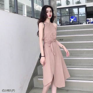 👗H1483 Dress - NUDE เดรสคอกลม แขนกุดทรงไหล่ล้ำ ด้านหน้าแต่งป้ายหน้าแหวกสูงเซ็กซี่ งานเนื้อผ้าซาร่า เงาสวยหรูมากค่ะ