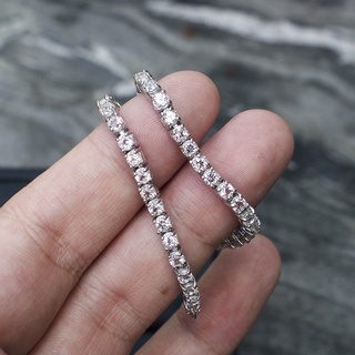 กำไลข้อมือไวท์โทแพซ (white Topaz) ไฟเพชรระยิบระยับสวยมาก ตัวเรือนเงินแท้92.5%ชุบทองคำขาว พลอยแท้จากประเทศบราซิล