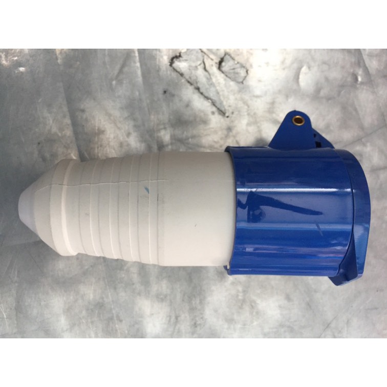 🔥โค้ดINC3LEL3ลด30฿พาวเวอร์ปลั๊ก เต้ารับตัวเมียต่อกลาง แบบสองสายสามขา IP44 /220V 2P+E 16A Power plug 