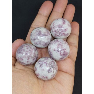 👑 เลพิโดไลท์ บอล (Lepidolite)สีม่วงอมชมพู ลูกบอลขนาดเล็กน่ารัก 🌟 ขนาด 30 มิล 🌟 น้ำหนัก 35-38 กรัม 📨