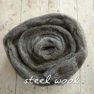 ฝอยเหล็ก  steel wool  เบอร์หยาบ น้ำหนัก 1 กิโลกรัม  ยาว 10-12 เมตร โดยประมาณ