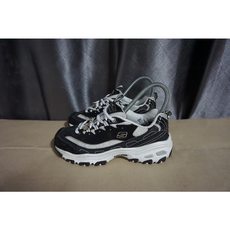 Skechers Casual D’lites (SN12241) Size: 36/23cm.