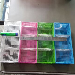 กล่องพลาสติก 3ช่องขนาด30×12×5.5cm. ตะแกรง ขยับแบ่ง ช่อง ได้ กล่อง