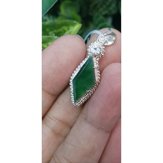 จี้หยก 翡翠吊坠 (Jade Pendant)