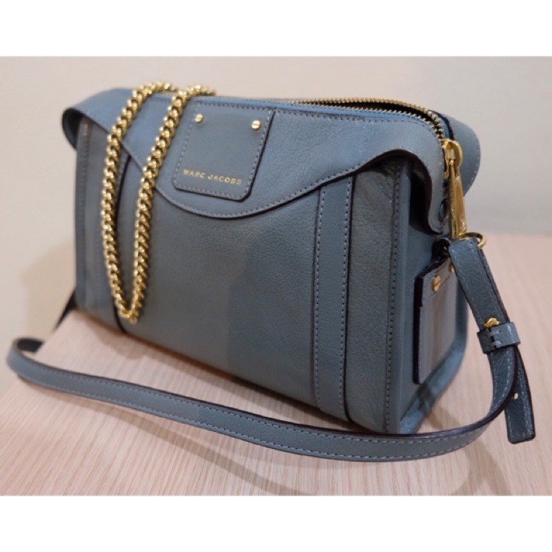 กระเป๋าสะพาย MARCH JACOBS สีฟ้า