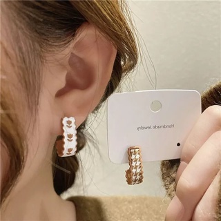 (พร้อมส่ง) ต่างหูสไตล์เกาหลี น้ำตาล-ขาว