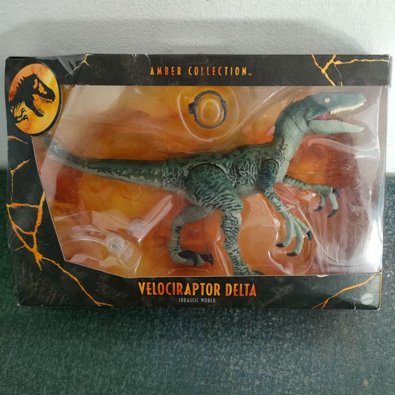 Jurassic World Amber Collection Velociraptor Delta