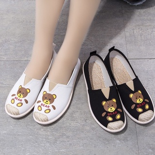 รองเท้าผ้าใบ แบบสวม slip on ลายหมี น่ารัก ใส่สบาย รุ่น BEAR 606-QINYM STORE(คินิม สโตร์)