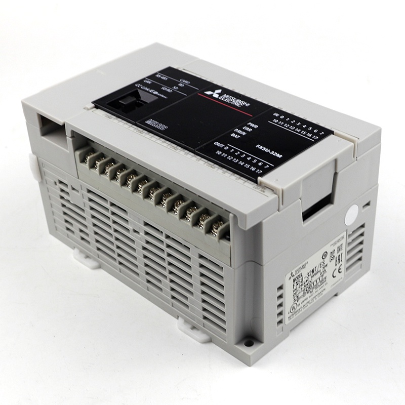 ใหม่และต้นฉบับ Mitsubishi PLC FX5U-64MR/ES FX5U-64MT/ES FX5U-32MR/32MT/80MR/80MT Mitsubishi PLC FX5U