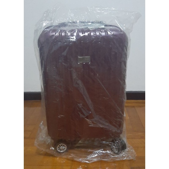 SCB M RUBY RED by MK (Michel Klein) กระเป๋าเดินทางล้อลาก 20 นิ้ว ของใหม่