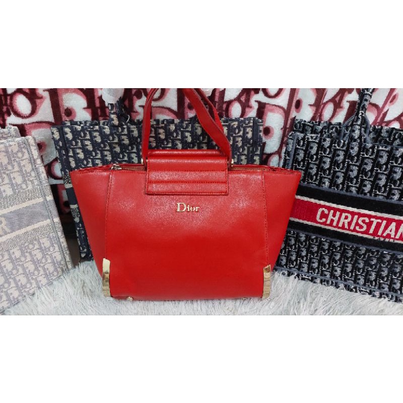 กระเป๋าหนังแท้ Dior สีแดงทรงทำงานมือสอง