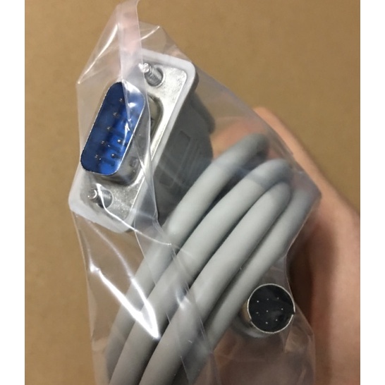 Mitsubishi หน้าจอสัมผัสและสาย FX PLC สายการสื่อสาร FX GT01-C30R4-8P C50R4 C100R4