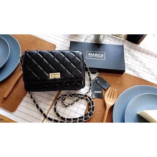 MARCS MINI TURN-LOCK SHOULDER BAG กระเป๋าสะพายมินิวัสดุหนังนิ่มลายตารางอยู่ทรงสวยสไตล์ Chanel