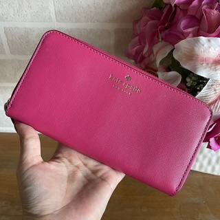 🎀 (สด-ผ่อน) กระเป๋าสตางค์ซิปรอบ ใบยาว สีชมพู K4697 สีแดงอมส้ม WLR00276 Kate Spade Adel Large Continental wallet WLRU6029