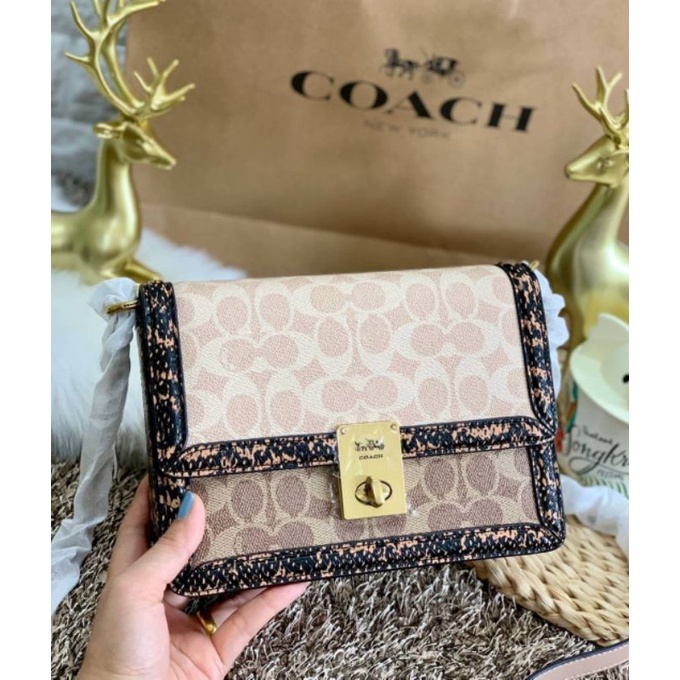 COACH HUTTON SHOULDER BAG IN SIGNATURE WITH SNAKESKIN DETAIL [8968]