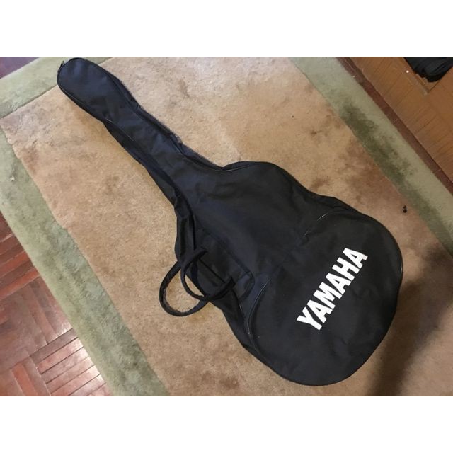 Yamaha กระเป๋ากีตาร์โปร่ง 30 นิ้ว Guitar Bag กันน้ำ มีสายสะพายใส่กีต้าร์ โปร่ง ตั้งแต่กีต้า 26 นิ้ว - 30 นิ้ว