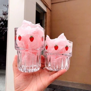 [พร้อมส่ง] แก้วน้ำ ลายสตอเบอรี่ สไตล์เกาหลี สทยคาเฟ่ น่ารักมาก มีขนาด 2 ไซส์ 258/330 ml ให้เลือก