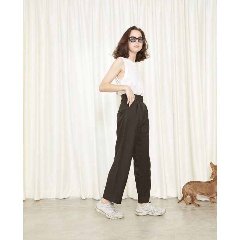 The Freckled Market - boyish pants - size S