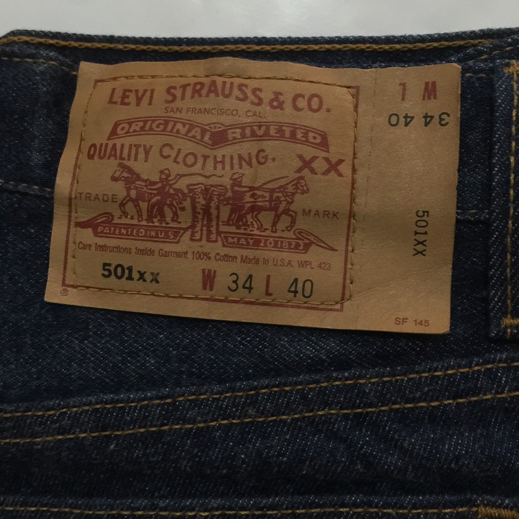 Levi’s 501xx กระดุม W34 L40  ขากระบอก ของแท้ 100% Made In USA พร้อมส่ง!!!!