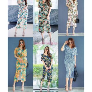 Dress with knot
เดรสขยุ้มอก