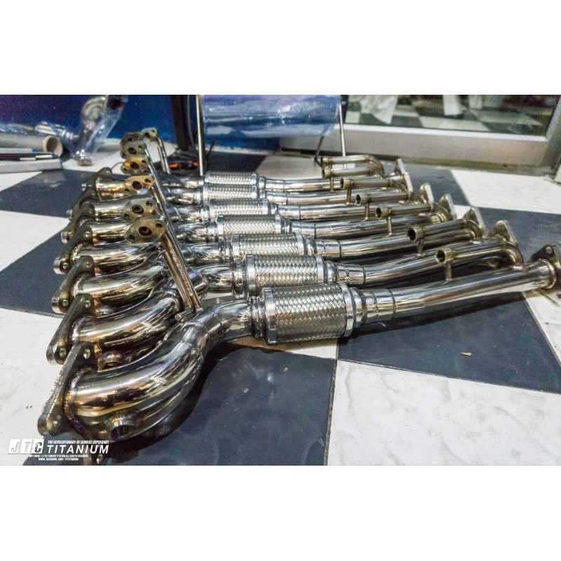 ท่อไอเสียชุดท่อคอเฮดเดอร์ตรงรุ่นคอยาว มีข้ออ่อน Honda Jazz GK New City ปี 2014 ถึงปัจจุบัน jtc Titan