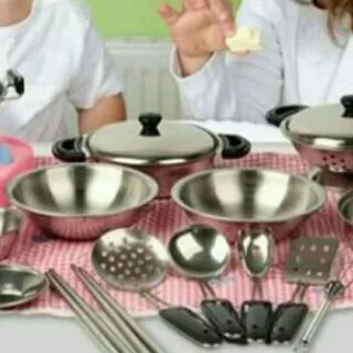 ชุดของเล่นครัวสแตนเลส ชุดครัวของเล่น