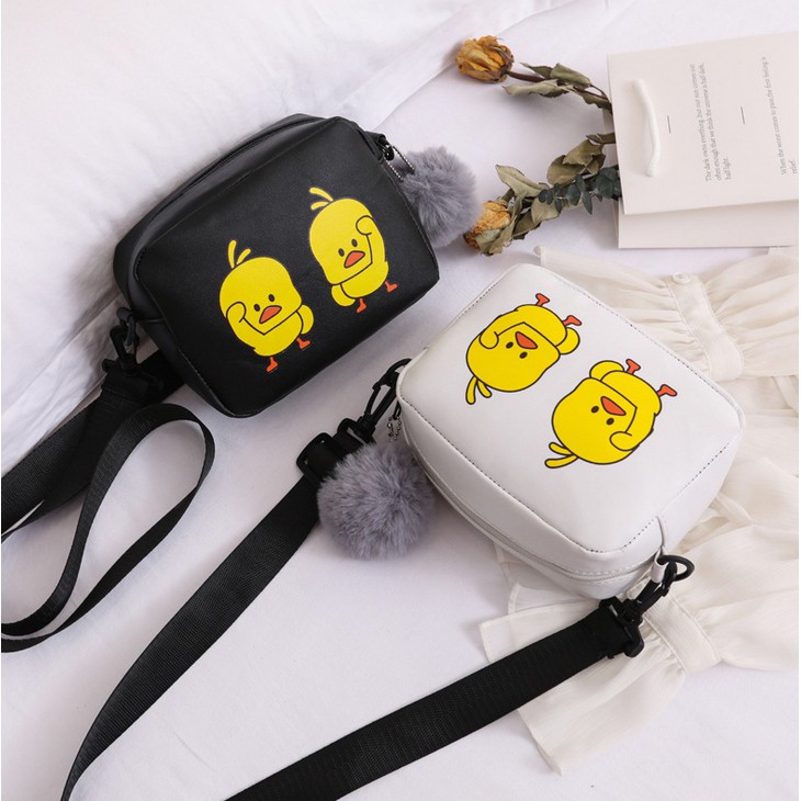 𝙂𝙄𝙉𝘼กระเป๋าสะพายลายการ์ตูนย์เป็ดสุดคิ้ววว์！！ คุณภาพเกินราคา ！！