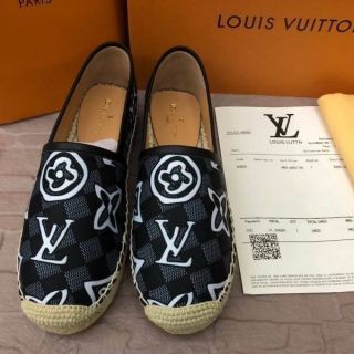 รองเท้า👞👠 LV
💰 1990฿
👟hi end
📌 36~~40
📩