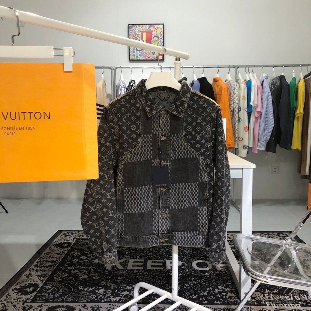 เสื้อยีนส์ LOUS VUTTN สุดแรร์ New Collection ของมันต้องมี