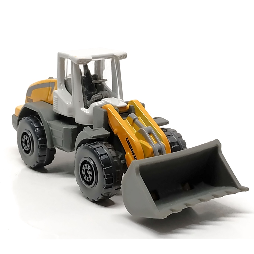 Majorette Tractor Liebherr L538 - Construction Loader - Orange Color /scale 1/87 (3 inches) no Package