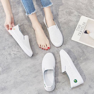 รองเท้าแฟชั่นผู้หญิง รองเท้าผู้หญิง 2021ฤดูร้อนใหม่อเนกประสงค์ White Womens Shoes Spring FLAT SLIP-ON รองเท้าสีขาวยอดนิ