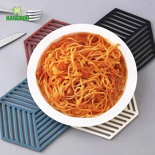 HANGROO H667 แผ่นรองความร้อน แผ่นรองหม้อ แผ่นรองกระทะ ที่วางของร้อน ซิลิโคน รูปทรงหกเหลี่ยม