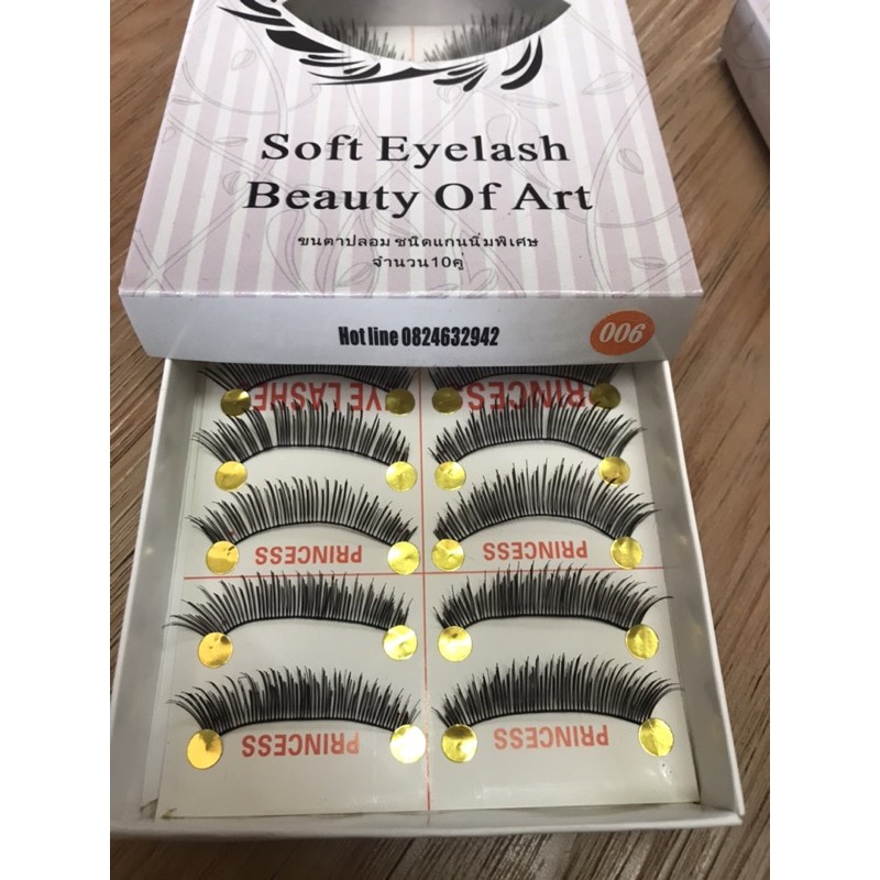 ขนตาปลอมแกนนิ่ม แบบปกติ10คู่ แบบ3D-3คู่ รุ่นใหม่กล่องสีส้มจ้า ขอร้องไม่สั่งของเล่นนะคะเห็นใจคนขายด้วยกำไรแทบไม่มีแล้ว