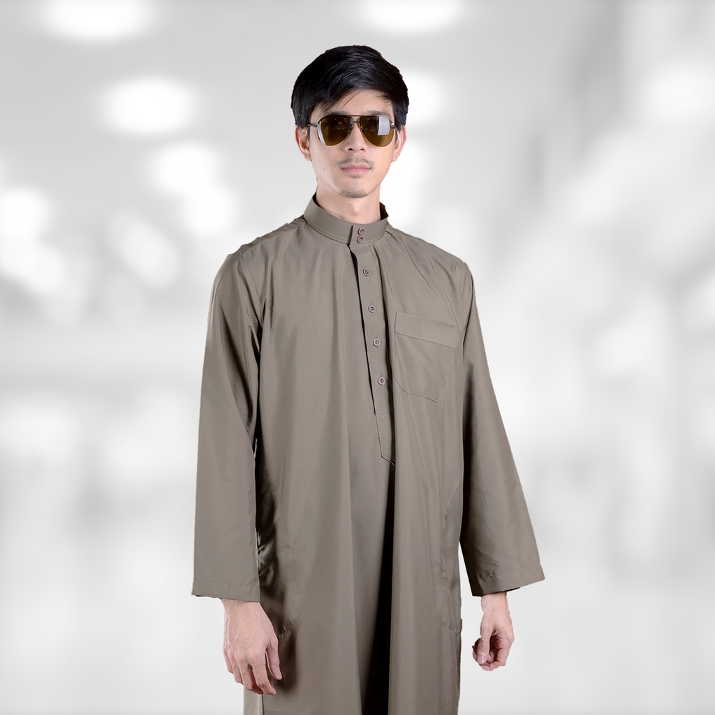 ชุดโต๊ปแขนยาวสีพื้นไม่ปักลาย คละเฉดสีอ่อนและเข้ม ทรงคอตั้ง แขนกระบอก ใส่ละหมาด อ