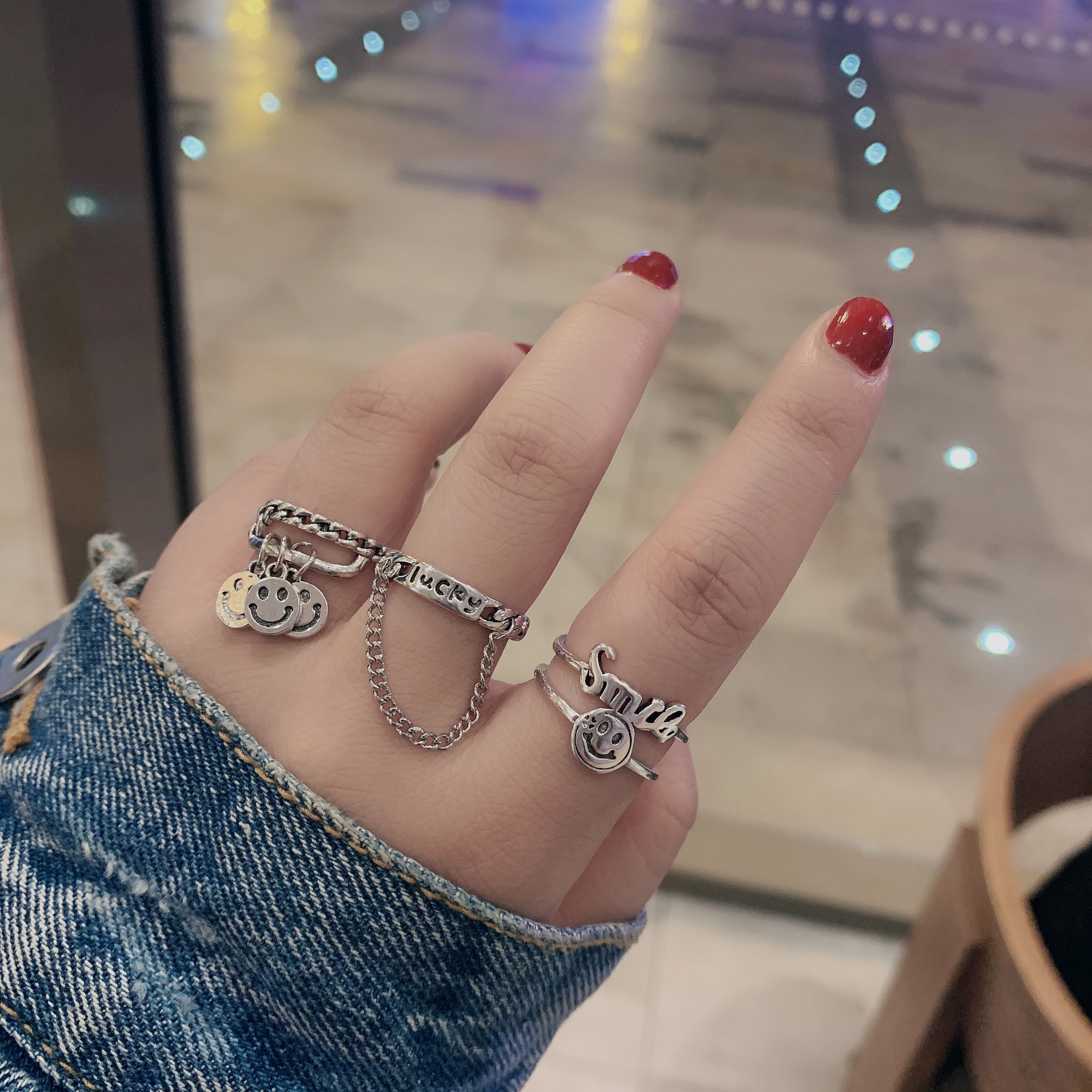 [Spot jewelry] new open fivepointed star index finger smiley ring