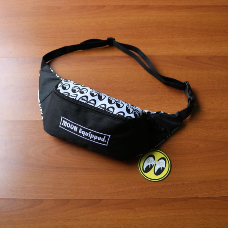 กระเป๋า MOONEYES WAISTBAG สําหรับผู้ชาย